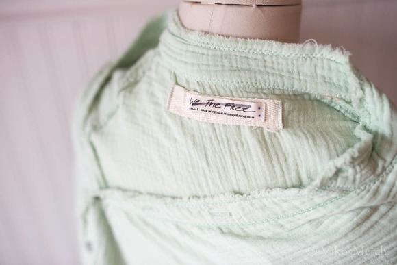 Free People We The Free Summer Daydream Buttondown Top - Picture 6 of 7